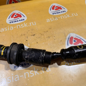 Кардан NISSAN TNU31 Presage QR25DE ДЕФЕКТ ПЫЛЬНИКА 37000-CN001