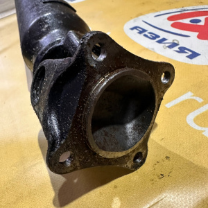 Кардан NISSAN TNU31 Presage QR25DE ДЕФЕКТ ПЫЛЬНИКА 37000-CN001