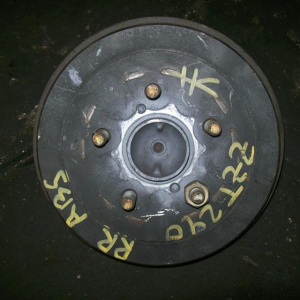 Ступица Toyota ZZT240 Allion/Premio зад, прав ABS 2WD (бараб.)