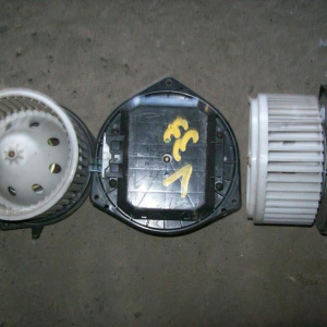 Моторчик печки NISSAN J31/Y50/V35