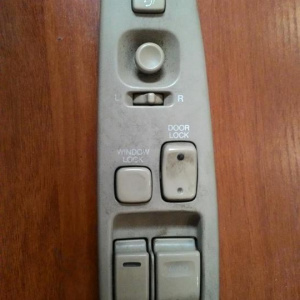 Пульт стеклоподъемника TOYOTA Soarer JZZ30