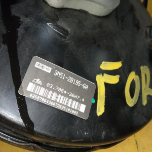 Главный тормозной цилиндр Ford Focus 2 CAP +вакуумник RHD 3M51-2B195-GA