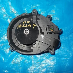 Моторчик печки Audi B5/8D2/3B2/3B3 A4 '1998-2003 2 контакта