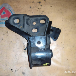 Подушка двигателя Mazda FP Capella GF8P/GW8W '1997- a/t 2-х поддонная перед, лев ( GA2C ) GE6T-39-070A