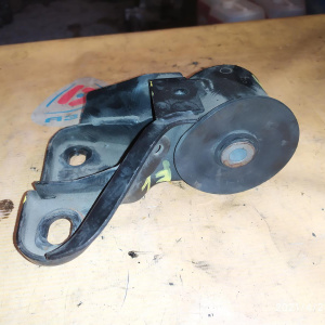 Подушка двигателя Mazda FP Capella GF8P/GW8W '1997- a/t 2-х поддонная перед, лев ( GA2C ) GE6T-39-070A