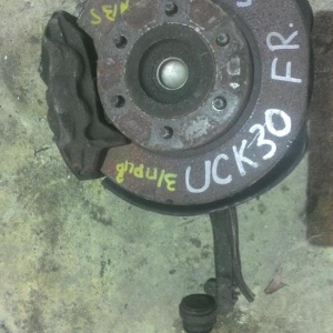 Ступица TOYOTA UCK30/UCK31/GSK30/VCK30 Tundra перед, прав 2WD ABS. В сборе. 43340-39515.  43340-39575.  43340-39595