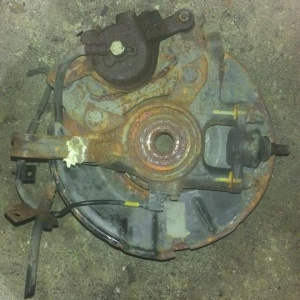 Ступица Kia TD/JD Forte '2008- G4KD перед, прав ABS в сборе