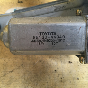 Моторчик привода дворниками TOYOTA Nadia SXN10 R