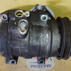Компрессор кондиционера Toyota 5VZ Granvia VCH16 4 ручейка 447220-3720/-3721/-3722)
