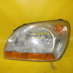 Фара Kia Sportage KM/JE/FQ '2004-2007 лев LHD габарит и поворотник жёлтые (дефект корпуса) 921011F001