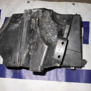 Корпус воздушного фильтра Volvo XC90 B5254T2 (дефект) 8638963