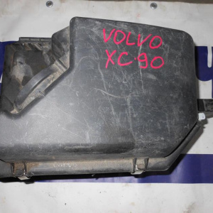 Корпус воздушного фильтра Volvo XC90 B5254T2 (дефект) 8638963