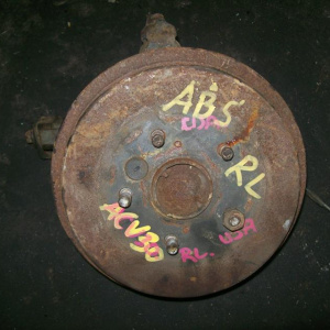Ступица TOYOTA ACV30 зад, лев ABS dram