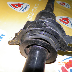 Кардан Mitsubishi H81W eK-Wagon 3G83 R 4WD Дефект подвесного. Дефект пыльника на гранате.