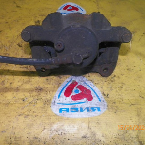 Суппорт Toyota ZZE130 Voltz/Matrix перед, лев