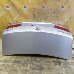 Крышка багажника Hyundai Sonata NF/EK '2005-2010 с фонарями (дефект, вмятина, ржавчина)