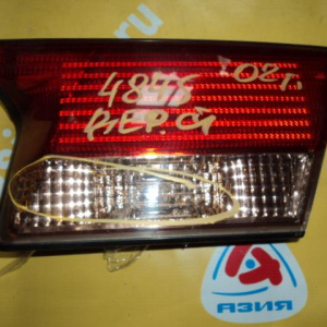 Вставка между стопов NISSAN Sunny B15R роз. полоса (деф.стекла)