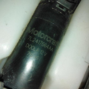 Бачок омывателя Ford Expedition UN93/UN173 +1 насос 2 выхода+датчик 1L1U-17B613-BC '1997-2002