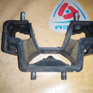 Подушка двигателя Suzuki J20A/M15A/M16A SX4 YA41S/YB41S/YC11S зад 4WD R