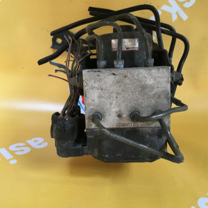 Блок ABS Toyota MCU15 Harrier дефект крышки