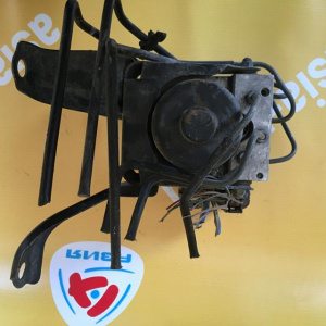 Блок ABS Toyota MCU15 Harrier дефект крышки