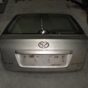 Дверь задняя TOYOTA Avensis AZT250 Хэтчбек