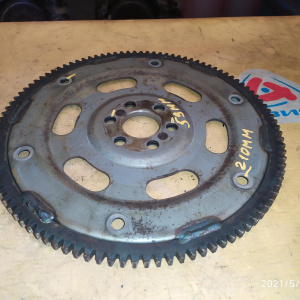 Маховик Toyota K3-VE/K3-VT/3SZ-VE/1KR-FE Duet/Passo/Cami/bB M101A/QNC10/J102E/QNC20/KGC10 a/t диаметр по центрам болтов 210/59 мм. ( 6+6 ОТВЕРСТИЙ ) 3