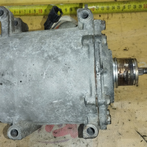 Компрессор кондиционера MITSUBISHI 4G69 БЕЗ ШКИВА И МУФТЫ MR513398