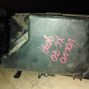 Корпус воздушного фильтра Volvo S60 B5254T2 5CYL TURBO (дефект крышки) 8649673 '2001-2009
