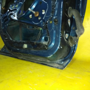 Дверь боковая Ford Mondeo 1 FD/GBP '1993-1996 зад, лев Дефект