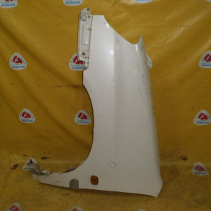 Крыло TOYOTA Raum EXZ10 перед, лев Дефект