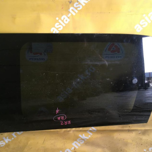Стекло собачатника HONDA Elysion RR2 зад, прав