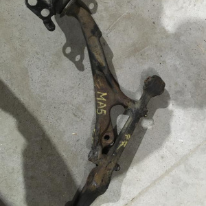 Рычаг Honda MA5 Domani перед, прав н