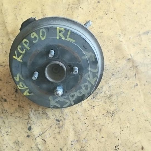 Ступица TOYOTA KSP90 Vitz зад, лев 2WD ABS бараб.