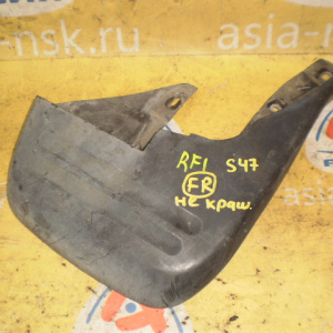 Брызговик HONDA Stepwgn RF1 перед, прав S47