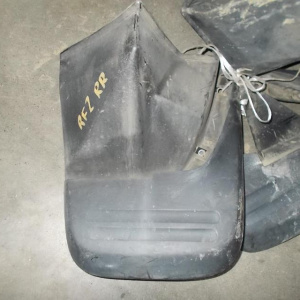 Брызговик HONDA Stepwgn RF1 зад, прав S47