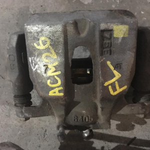 Суппорт TOYOTA ACM26 перед, лев