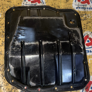 Поддон АКПП Toyota 2AZ/5S/1MZ/ Camry/RAV4/Harrier ACV30/ST215/ST246/ANH10/ACA20/ACR30/ACU20/AZE150/ACA30 35106-33030 с выемкойU140F/35106