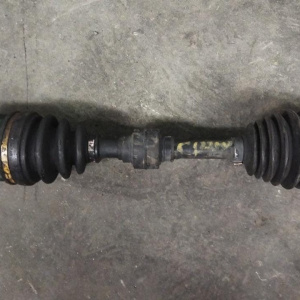 Привод Mitsubishi CU2W Airtrek перед, лев ABS 25/25 шлицев