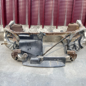Рамка радиатора TOYOTA Duet M100A (с чашками стоек) 53205-97403