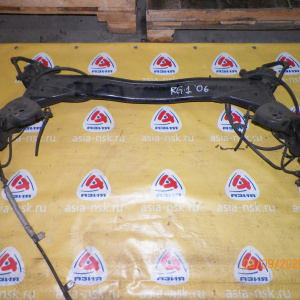 Балка HONDA RG1 Stepwgn '2006 ABS DISK. В сборе с тросами ручника. R