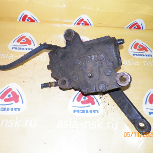 Рулевой редуктор Freightliner 4848301. 3047087. F170 FLD120 '1999 USA. Гидро.