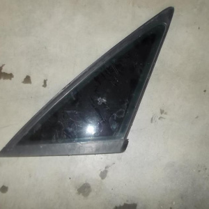 Форточка кузова Audi A6 C6/4F2 '2005 седан зад, прав