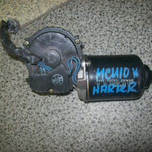 Моторчик привода дворниками TOYOTA Harrier MCU15 F