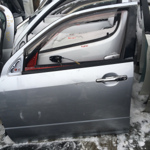 Дверь боковая MITSUBISHI Airtrek CU4W перед, лев Дефект (цена за голое железо)