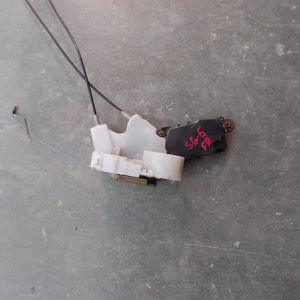 Замок двери Subaru SG5 Forester перед, прав