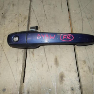 Ручка двери Mazda Demio DY3W перед, прав