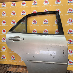 Дверь боковая TOYOTA Altezza SXE10 зад, прав Дефект (цена за голое железо)
