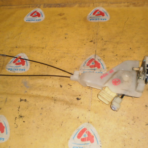 Замок двери Toyota MCU15 Harrier зад, лев