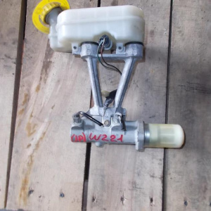 Главный тормозной цилиндр Mercedes W221 (JP) '2006